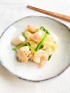 青パパイヤを使ったレシピ～青パパイヤとシーフードの炒め物～