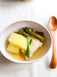 青パパイヤを使ったレシピ～青パパイヤと豚肉、昆布のスープ～