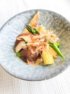 元気な赤ちゃんとママのためのミネラル・ビタミンレシピ～焼きアスパラガスとしいたけのポン酢かけ～