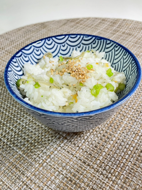 春菊の軸のガーリックライス